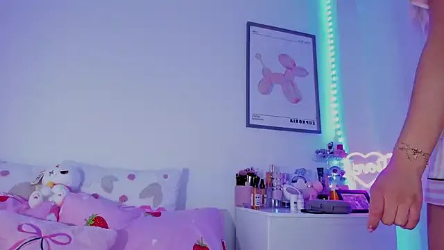 _viioletweekend_ on StripChat