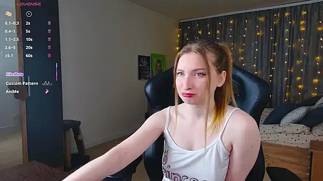 _whiteprincess on StripChat