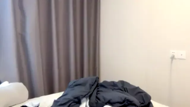 Offline A-xena on StripChat