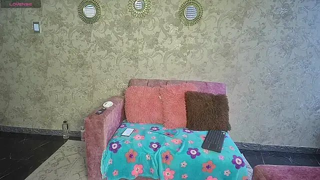 Offline Abby-Blonde on StripChat