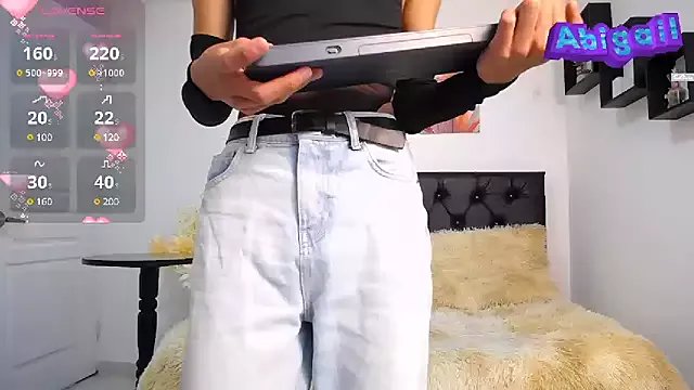 abigail_f00x on StripChat