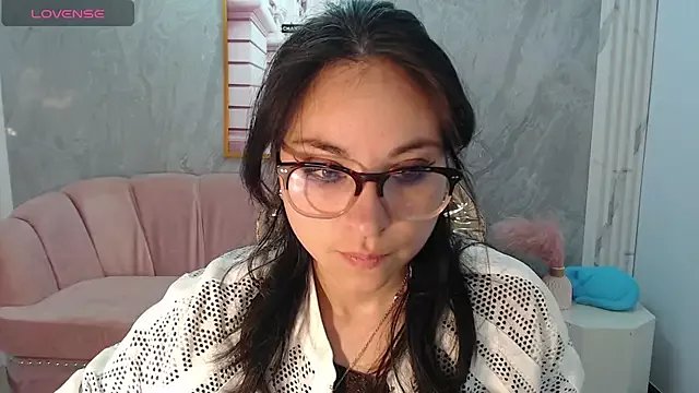 abril_ch_ on StripChat