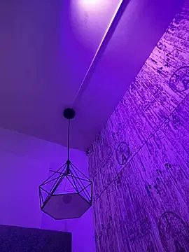 AbyThompson on StripChat