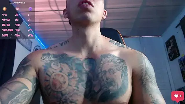 Adam_Hudsond on StripChat