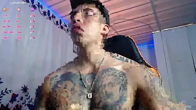 Adam_Hudsond on StripChat