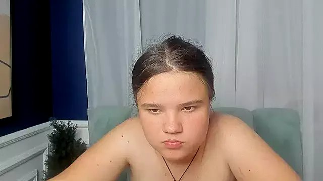 AdeleCruz on StripChat