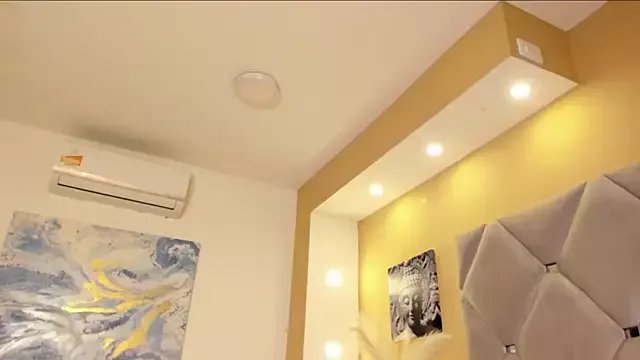 Adelehottman on StripChat