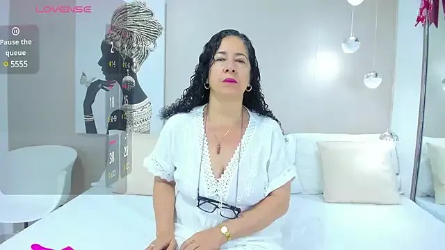 Adelesmithh on StripChat