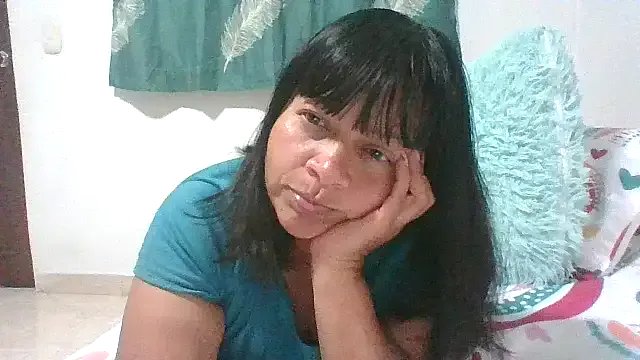 adri89-g on StripChat