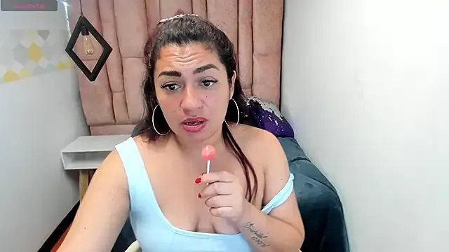 AGATHA_GREY_ on StripChat