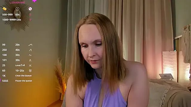 Agatha_Mott on StripChat