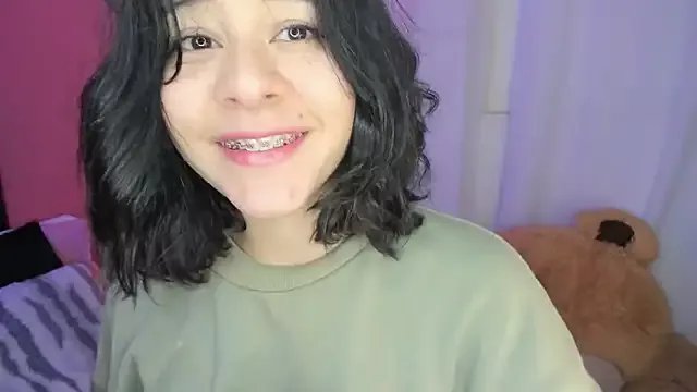 agnes_213 on StripChat