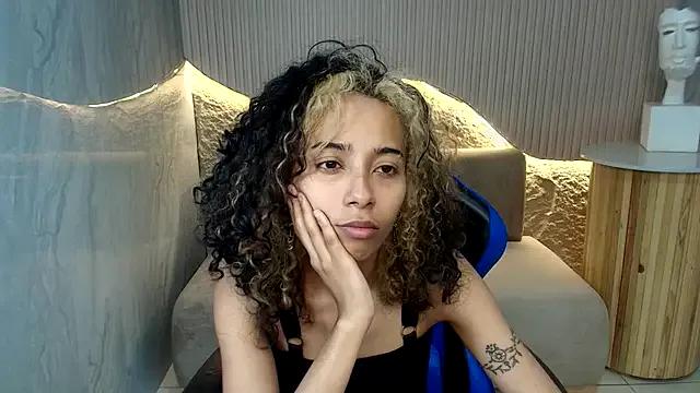 Private Agnis_ink_r on StripChat