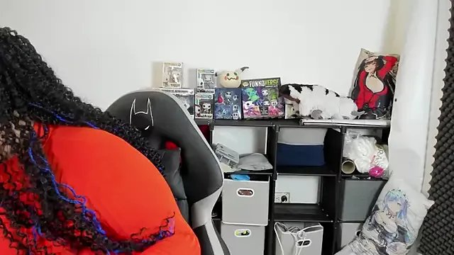 aika-dreams on StripChat 