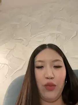 Offline Aiko_Yumi on StripChat