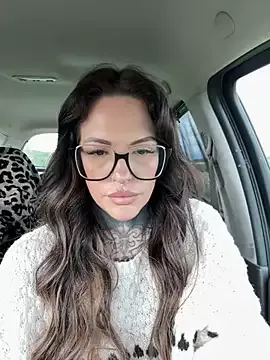 Offline AileenInkOfficial on StripChat