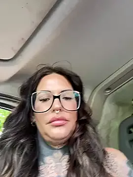 Offline AileenInkOfficial on StripChat