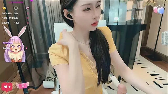 Aisi-20 on StripChat