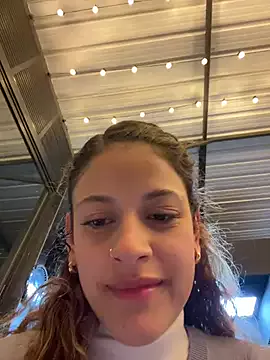 Offline alana15 on StripChat