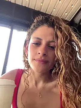 Offline alana15 on StripChat