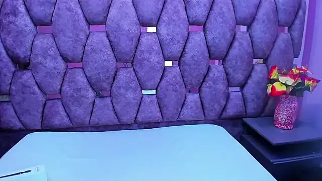 AlaSmith on StripChat