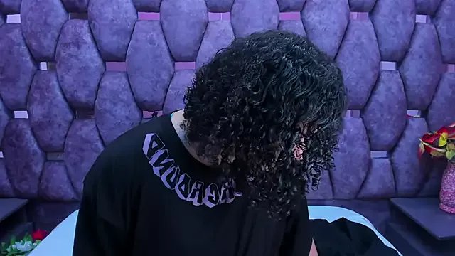 AlaSmith on StripChat