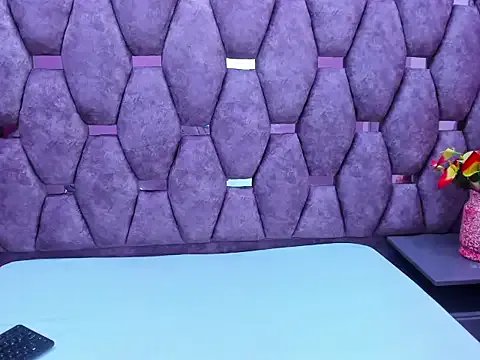 AlaSmith on StripChat