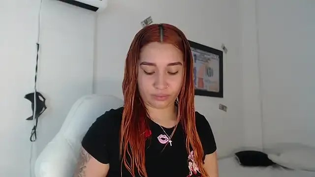 Alba_Grey on StripChat