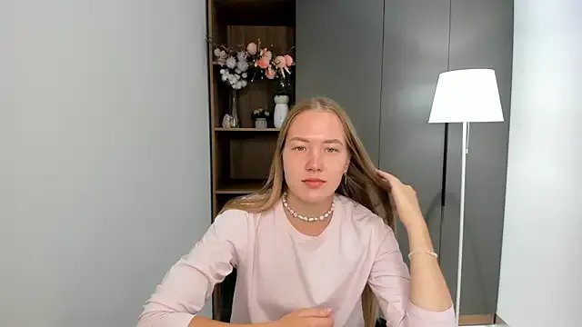 AlbaMesick on StripChat