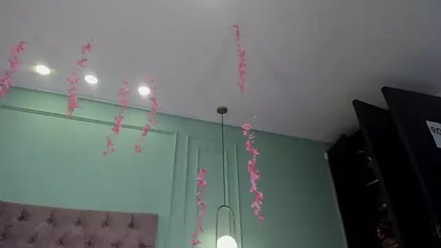 ale_cam on StripChat