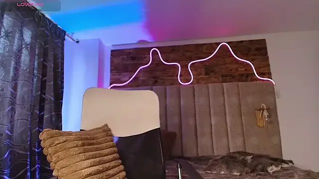 Alektra_bryce on StripChat