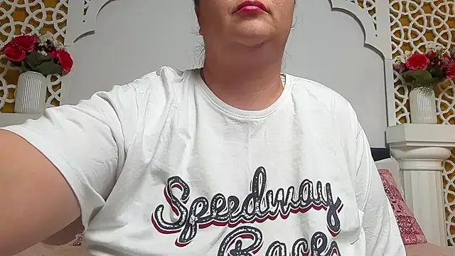 AleshaArabian on StripChat