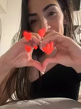 alessandra-a on StripChat