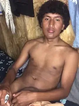 AlessandroMp4 on StripChat