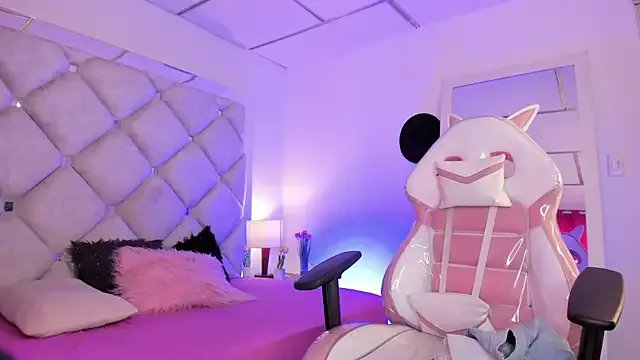 alessiaferry on StripChat