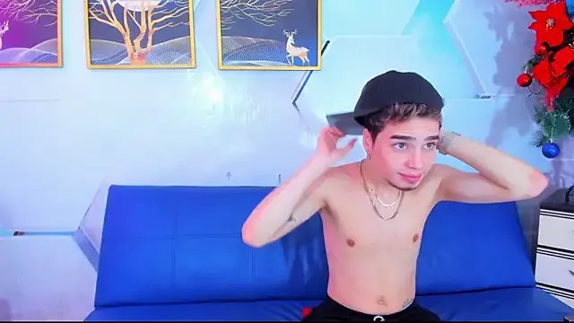 Alex_jeins_at on StripChat