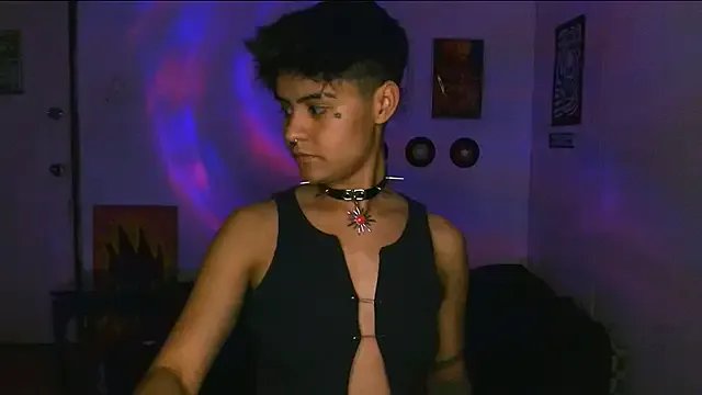 alex_one888 on StripChat