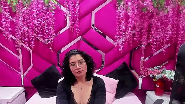 Alexa_Sanz on StripChat