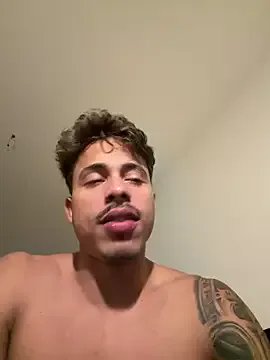 AlexActive on StripChat