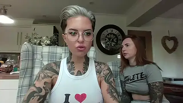 Offline Alexandersonxo on StripChat