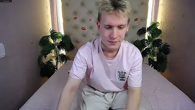 AlexxSweet on StripChat