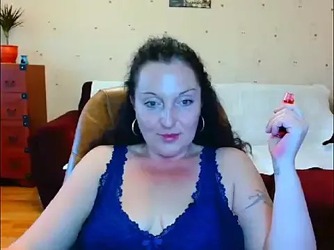 Alice3694 on StripChat