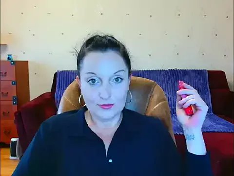 Alice3694 on StripChat