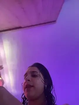 Alice777_ on StripChat