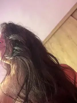 Alice777_ on StripChat