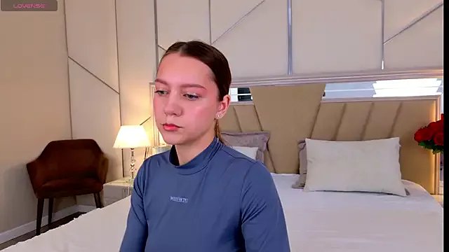 AliceBrayan on StripChat