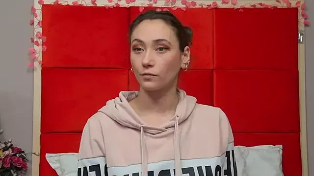 AliceMunro on StripChat