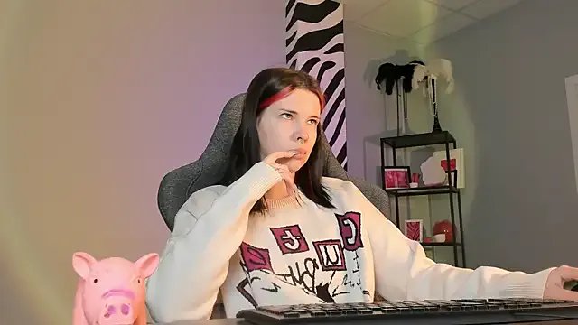 AliceSunday on StripChat