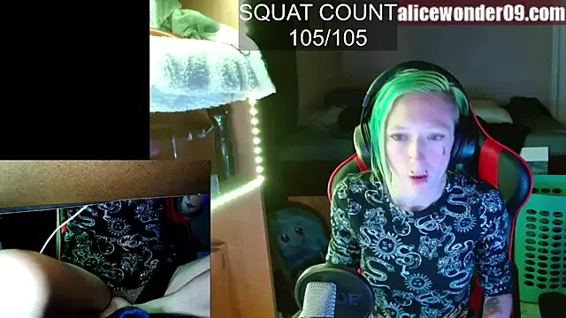 Offline alicewonder09 on StripChat