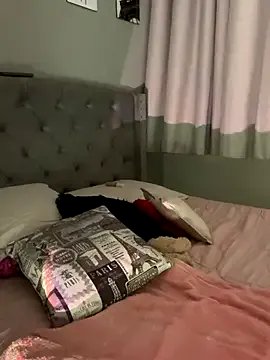 Aliciawhitee on StripChat